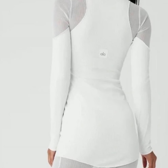 Alo Yoga Striped Mesh Synergy Long Sleeve Dress in white Size M - Picture 2 of 5